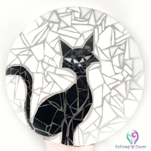 mosaic picture "black cat"